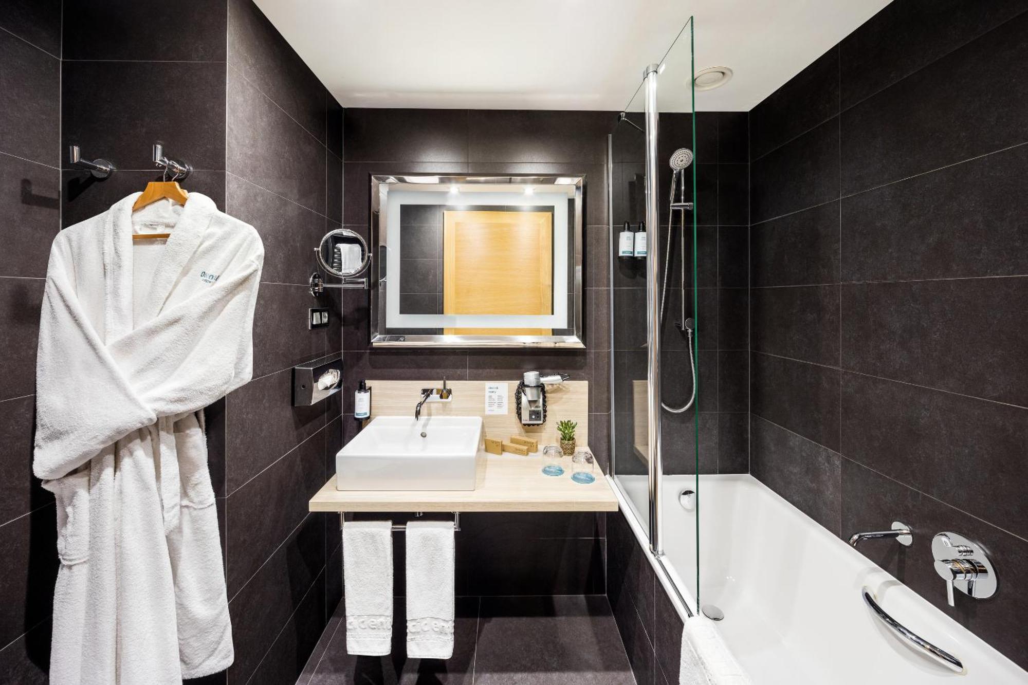 Occidental Five 4* Praha